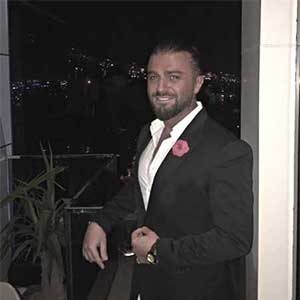 دانلود اهنگ بخندو تو قلبم خودتو جا کن هومان